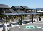 太陽光発電とLEDを活用した街路施設 京セラと積水樹脂が開発 画像