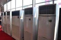 【ジャカルタモーターショー11】熱気渦巻く屋外ブース、クーラーずらり 画像