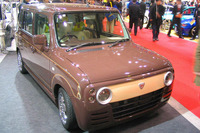 【東京オートサロン'04続報】ピリリとしたニンジンはいかが? 画像