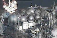 コスモ石油、千葉製油所爆発炎上事故の原因は…水 画像