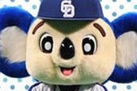 ドアラの宙返り、3試合連続バッチリ 画像