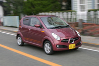 【インプレ'04】日下部保雄 スバル『R2』 質感の高さは普通車に迫る 画像