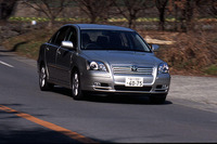【インプレ'04】松下宏 トヨタ『アベンシス』 しっかりした走り味はまさに欧州車 画像