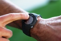 トレーニングGPSウォッチ ForeAthlete610、タッチパネル採用 GARMINが発売 画像
