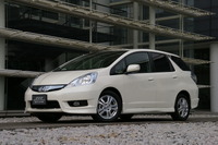 新車販売、プリウス 3か月連続トップ…8月車名別 画像