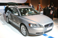 【ボルボ『S40/V50』写真蔵】V50は、モダン・スポーツ・エステートを謳う 画像
