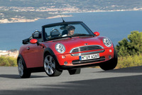 【ジュネーブモーターショー'04出品車】『MINIコンバーチブル』見えた! 画像