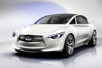 【フランクフルトモーターショー11】日産ゴーン社長…「インフィニティの小型車は海外で生産」 画像