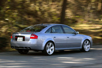 【'04 JAIA】小沢コージ アウディ『RS6』とにかくギリギリなドイツ製高性能車 画像