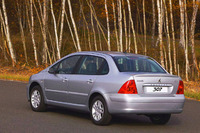 【ジュネーブモーターショー'04出品車】プジョーは『307』にセダンを追加 画像