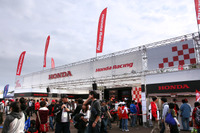 【MotoGP日本GP】ホンダブースの人気は「RC212V」体験コーナー 画像