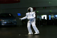 2025年のロボット……7兆円市場に 画像