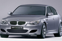 【ジュネーブモーターショー'04速報】BMW『コンセプトM5』---V10だ、F1だっ! 画像
