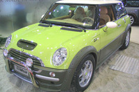 【ジュネーブモーターショー'04速報】ふくらんだ……『MINIワゴン』 画像