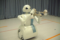 【新聞ウォッチ】トヨタのパートナーロボット、君の名は「宗一郎」? 画像