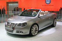 【ジュネーブモーターショー'04続報】ゴルフより大きい…VW『コンセプトC』 画像