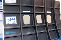 ［東京国際航空宇宙産業展 ］カーボンファイバーの新成形法　JAXA 画像