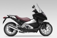 ホンダ、ニューミッドコンセプト二輪車を発表 画像
