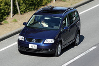 【インプレ'04】ピーターライオン VW『ゴルフトゥーラン』 上品でクリーンなカタチのミニミニバン 画像