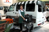 【三菱 ミニキャブMiEV 発表】太田常務、来年度は8000台を目標に 画像