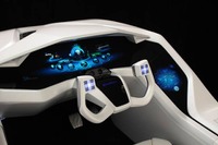 【東京モーターショー11】三菱電機、曲面に対応したディスプレイを開発 画像