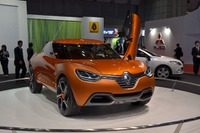 【東京モーターショー11】ルノーの展示、左ハンドルMT車が中心? 画像