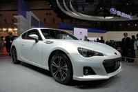 【東京モーターショー11】スバル吉永社長、BRZ と 86 の味付けは違う 画像