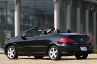 【インプレ'04】熊倉重春 プジョー『307CC』 欲張りな人にオススメのオープンカー 画像