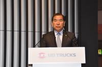 【東京モーターショー11】UDトラックス竹内社長「トラック輸送の情報化がますます求められる」 画像