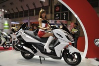 【東京モーターショー11】KYMCO K-XCT 300i 詳細画像 画像