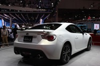 【東京モーターショー11】スバル BRZ…スバルの顔の法則に則って 画像