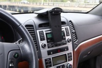 タブレット端末対応の車載ホルダー…ロア・インターナショナル 画像