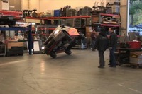 シボレー ソニック、片輪走行で工場見学?!［動画］ 画像
