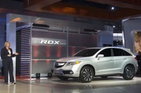 【デトロイトモーターショー12】アキュラの小型クロスオーバー、RDX…2世代目に移行 画像