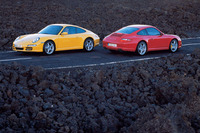 【写真蔵】新型ポルシェ911タイプ997…目が? 画像