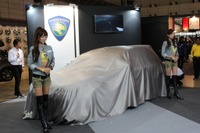 【東京オートサロン12】プロトンを初めて日本正規輸入開始へ キャロッセ 画像