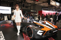 【東京オートサロン12】ブリヂストンの印刷タイヤを履いたKTM X-BOW 画像
