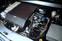 ジープが燃料電池で走る!! まだ発展途上かな? 画像