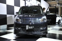 【東京オートサロン12】スズキ ソリオ・ブラック&ホワイト 詳細画像 画像