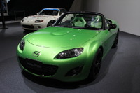 【東京オートサロン12】マツダ ロードスターBLACK TUNED-2012 画像