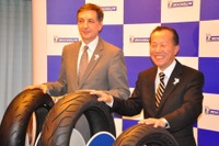 ミシュラン、サーキット競技二輪車用オンロードラジアルタイヤを発売 画像