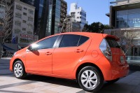 【新聞ウォッチ】1月新車販売、アクア 人気で“共喰い”も 画像