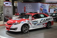 【シカゴモーターショー12】トヨタ カムリ 新型、ペースカーがスタンバイ完了…デイトナ500 画像