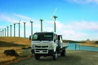 三菱ふそう キャンター 欧州市場に4WDモデル投入 画像