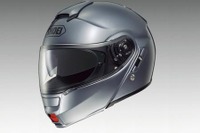 SHOEI、サンバイザー内蔵のシステムヘルメットを発売 画像