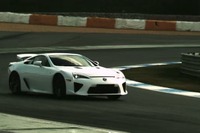 レクサス LFA、ルマンドライバーも大興奮［動画］ 画像
