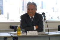 2012年の新車市場、自販連守川会長「500万台を超えるレベル」 画像
