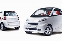 スマート フォーツー に特別限定車…ホワイトボディに鮮やかなレッドのインテリア 画像