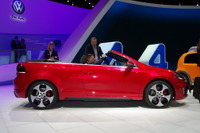 【ジュネーブモーターショー12】VW ゴルフ、GTIの拡大戦略…今度はカブリオレ 画像