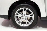 【ジュネーブモーターショー12】三菱 アウトランダー 新型…目指したのはクラストップの環境性能 画像